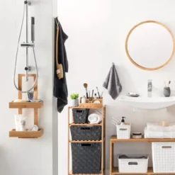 Serviteur de douche deux niveaux